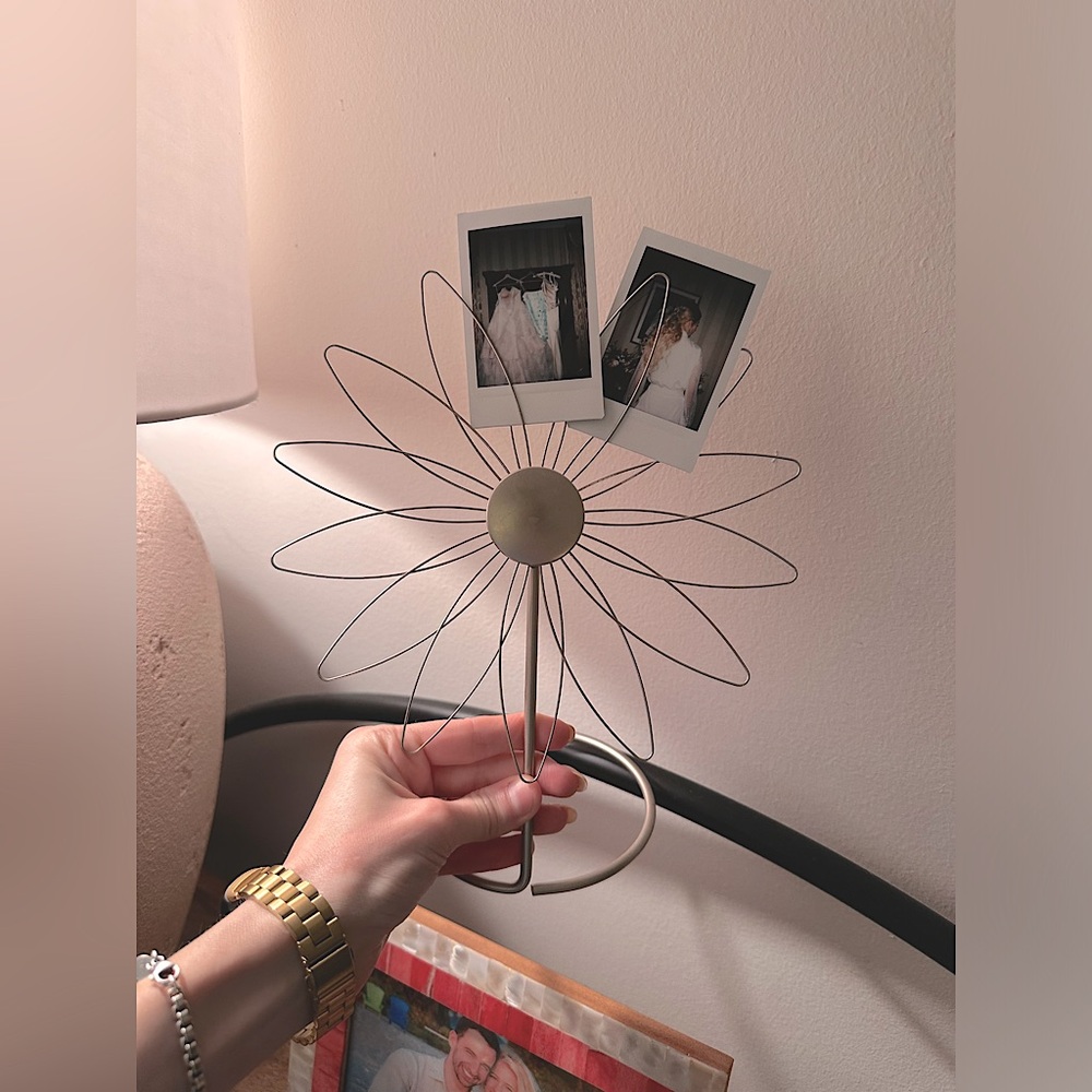 Metal Flower Photo Frame